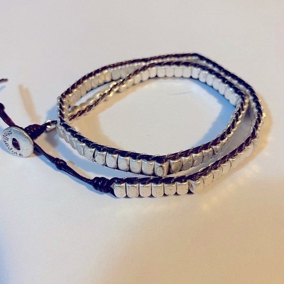 𝅺STELLA & Dot silver beaded wrap bracelet leather accents - Picture 1 of 4